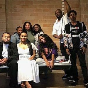 Meet your Posher, Detra